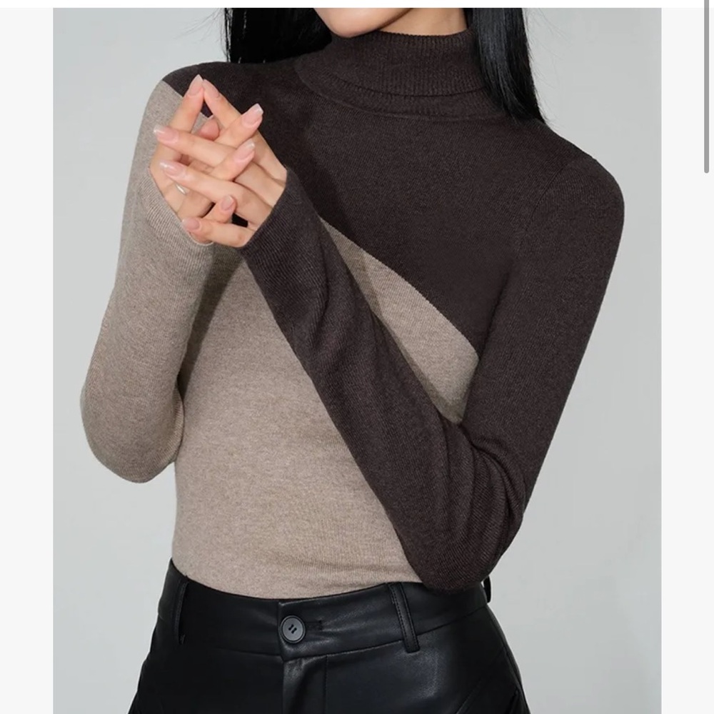 Commense Asymmetric Patchwork Long Sleeve Mock Ne… - image 3